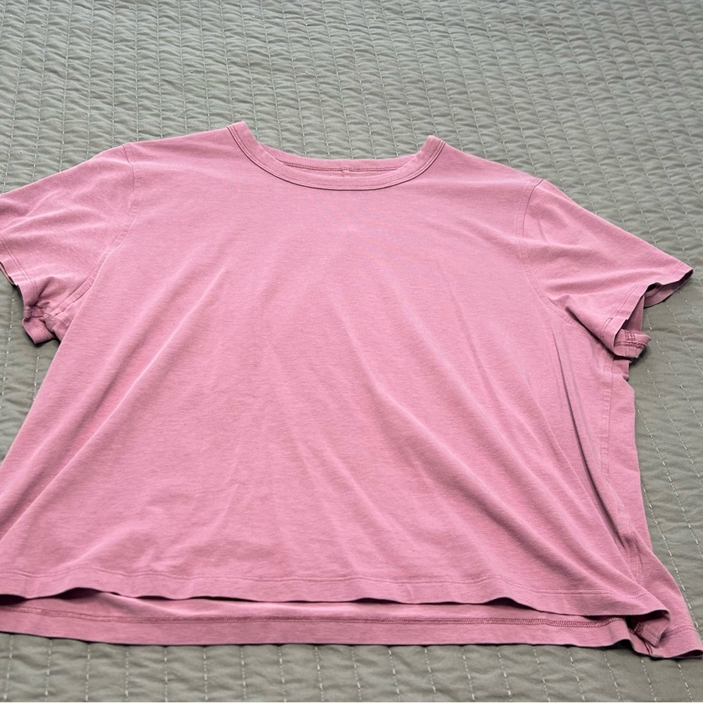 lululemon Pink Short Sleeve Tee